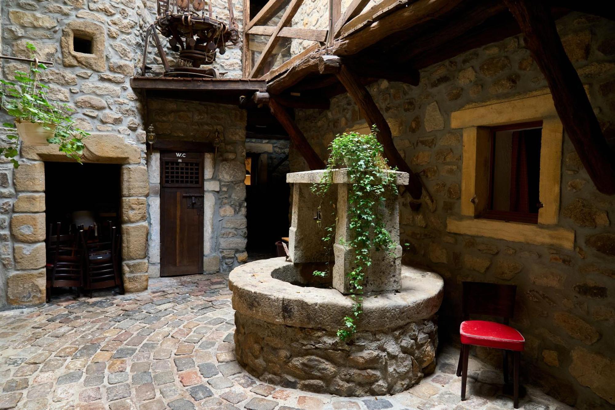 Aux Prisons De Montagny Bed & Breakfast Montagny  Dış mekan fotoğraf